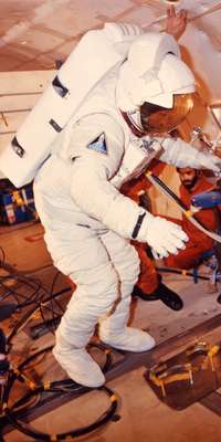 C. Gordon Fullerton, American astronaut and test pilot (ALT program, dies at age 76
